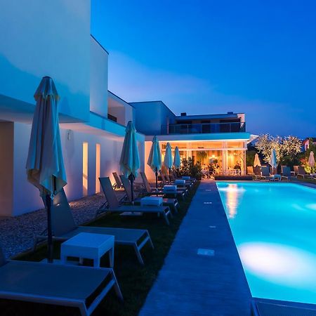 Hotel Maximilian باردولينو المظهر الخارجي الصورة