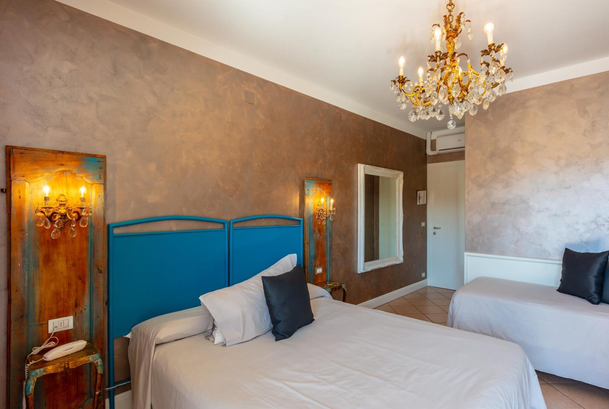 Hotel Maximilian باردولينو الغرفة الصورة
