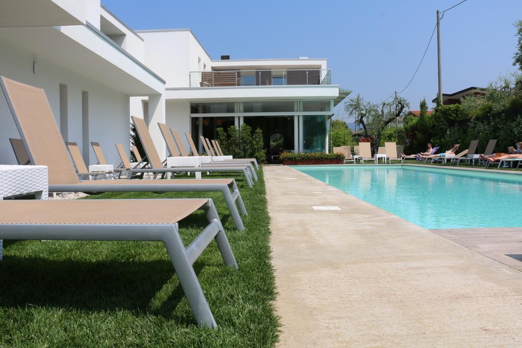 Hotel Maximilian باردولينو المظهر الخارجي الصورة