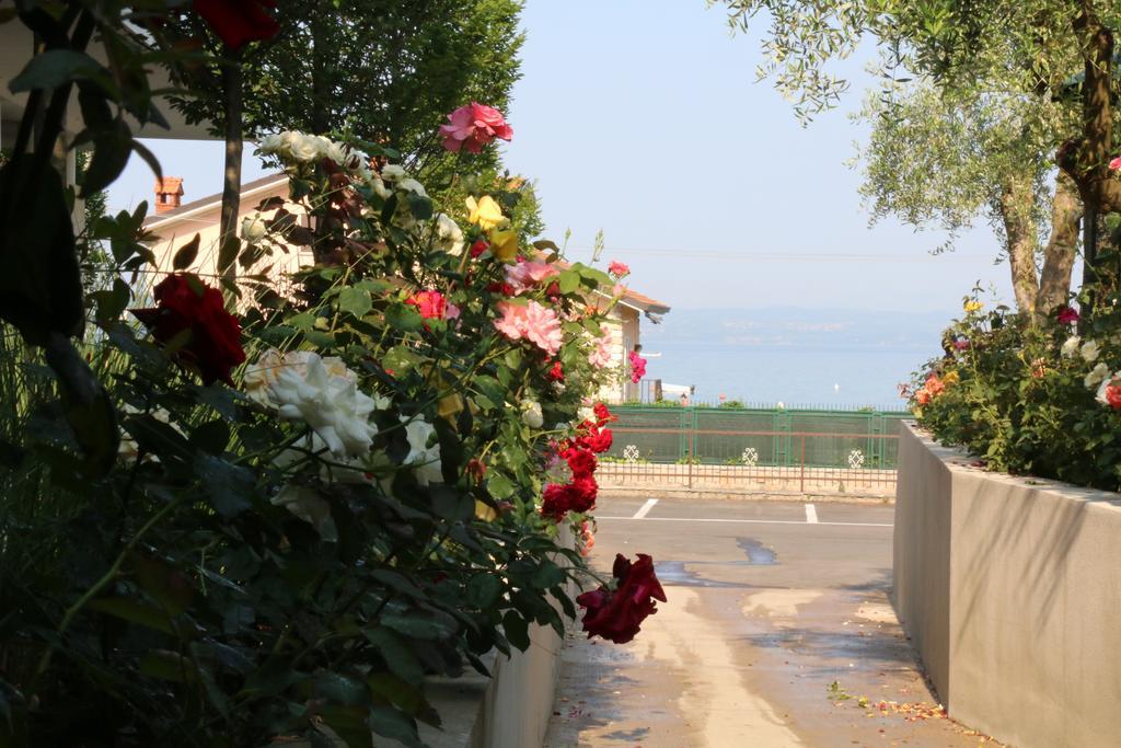 Hotel Maximilian باردولينو المظهر الخارجي الصورة