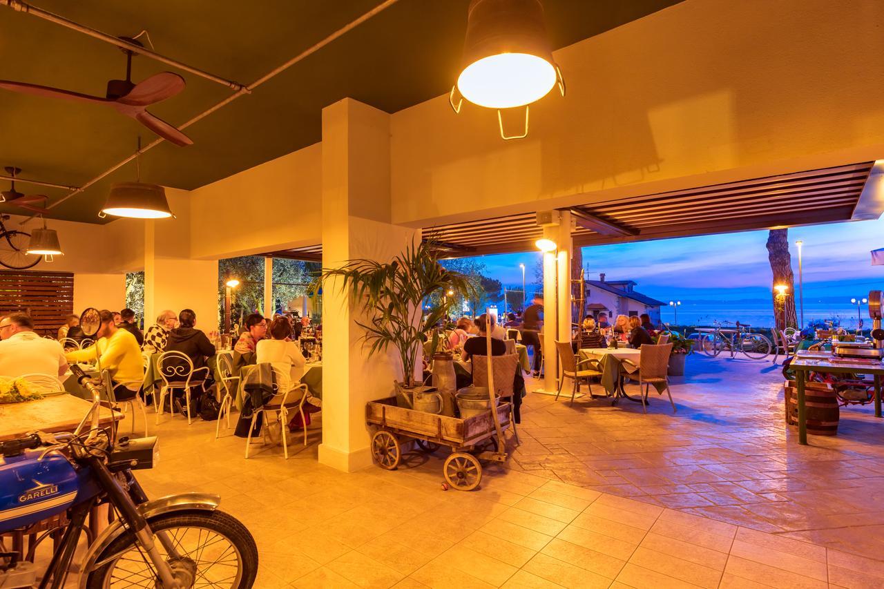 Hotel Maximilian باردولينو المظهر الخارجي الصورة